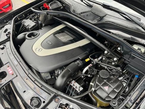 Used 2011 Mercedes-Benz GL 450 4MATIC image 43