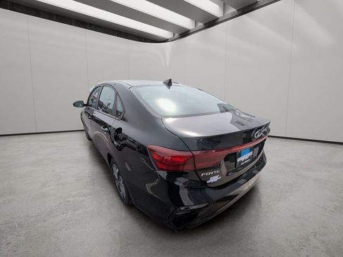 Used 2019 Kia Forte LXS image 3
