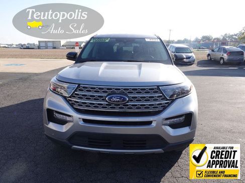 Used 2022 Ford Explorer Limited w/ Equipment Group 301A RWD image 2