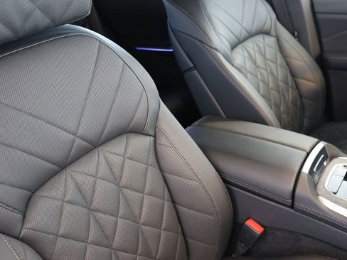 Used 2025 BMW X5 xDrive40i image 42