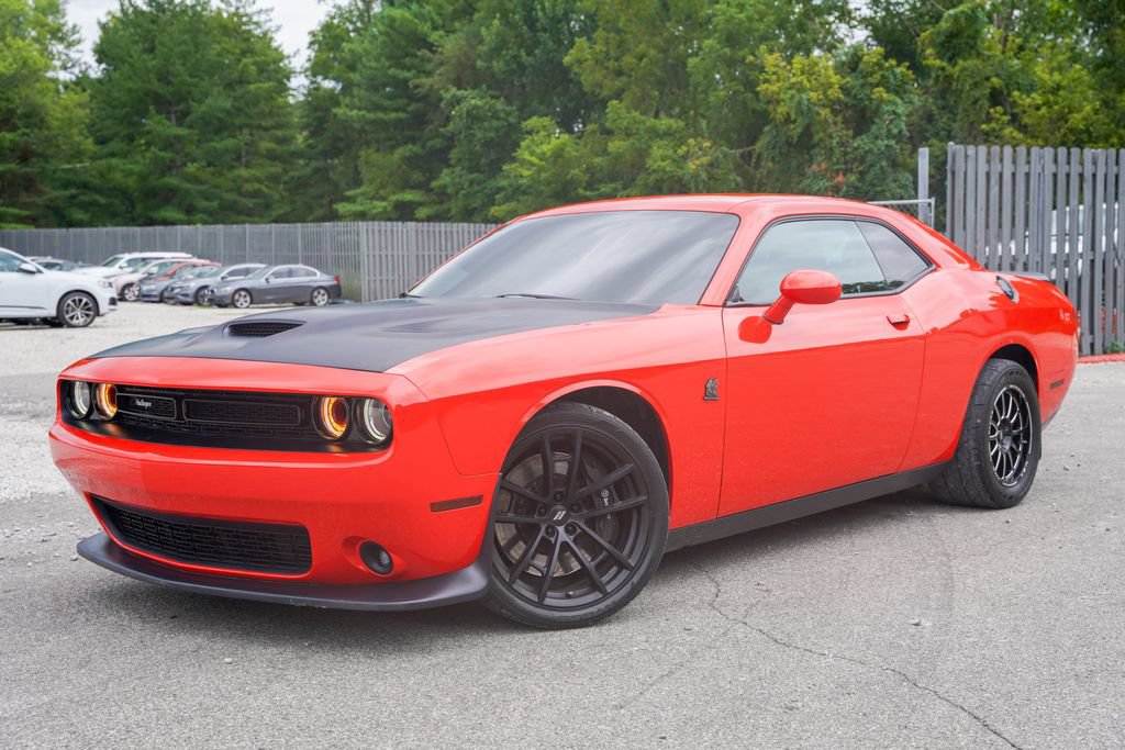 Used 2020 Dodge Challenger R/T Scat Pack w/ Dynamics Package RWD image 2