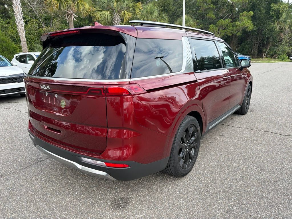 Certified 2023 Kia Carnival SX Prestige FWD image 4