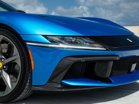 Certified 2025 Ferrari 12Cilindri image 19