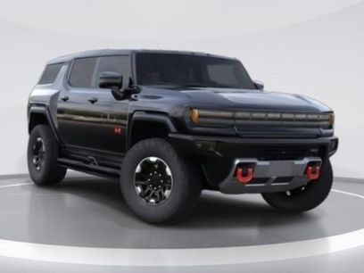 New 2024 GMC Hummer EV 2X w/ Extreme Off-Road Package