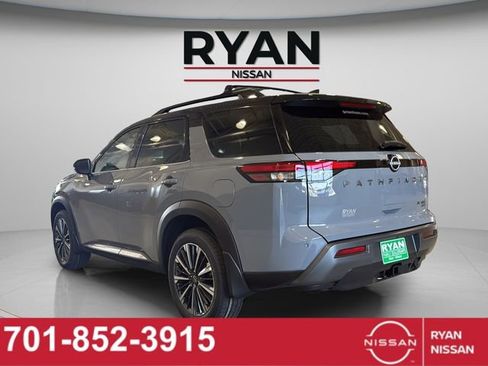 New 2026 Nissan Pathfinder Platinum image 15