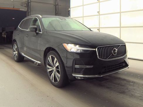 Used 2023 Volvo XC60 B5 Ultimate image 3