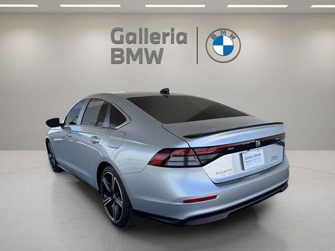 Used 2025 Honda Accord Sport image 9