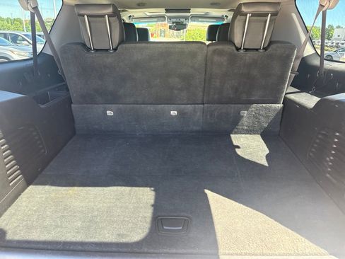 Used 2015 Chevrolet Suburban LT AWD/4WD image 45