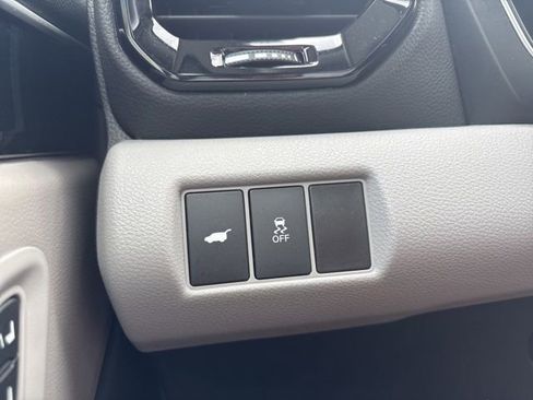 Used 2025 Honda Pilot Touring image 21
