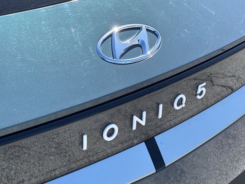 Certified 2024 Hyundai Ioniq 5 SEL RWD image 27
