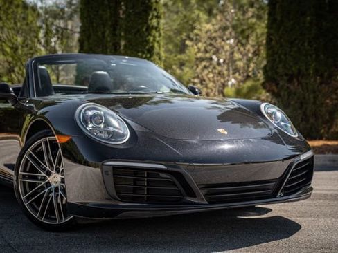 Used 2019 Porsche 911 Carrera image 6