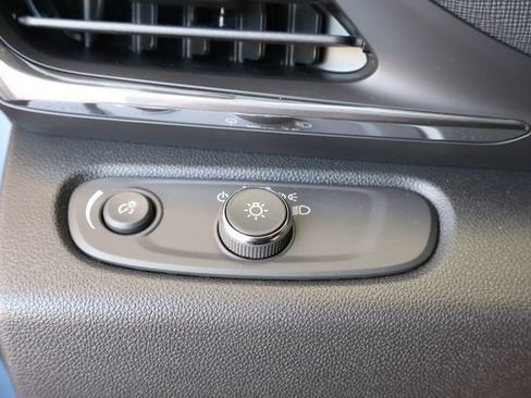 Used 2026 Buick Envista Preferred FWD image 23