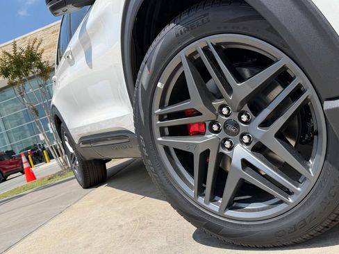 New 2026 Ford Explorer ST RWD image 57