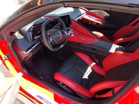 Used 2025 Chevrolet Corvette Z06 image 23