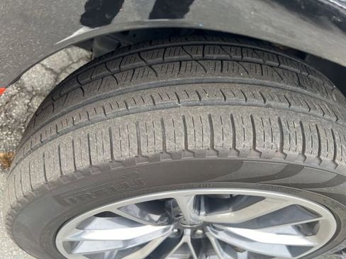 Used 2023 Jeep Wagoneer Series II w/ Premium Group I image 16