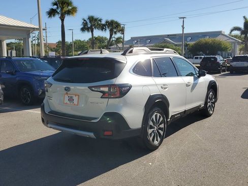 Used 2023 Subaru Outback Limited AWD/4WD image 5