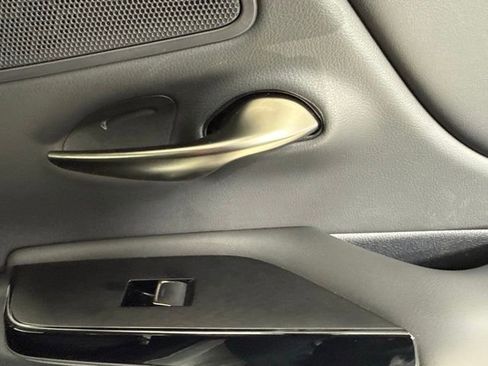 Certified 2025 Lexus ES 300h 300h image 32