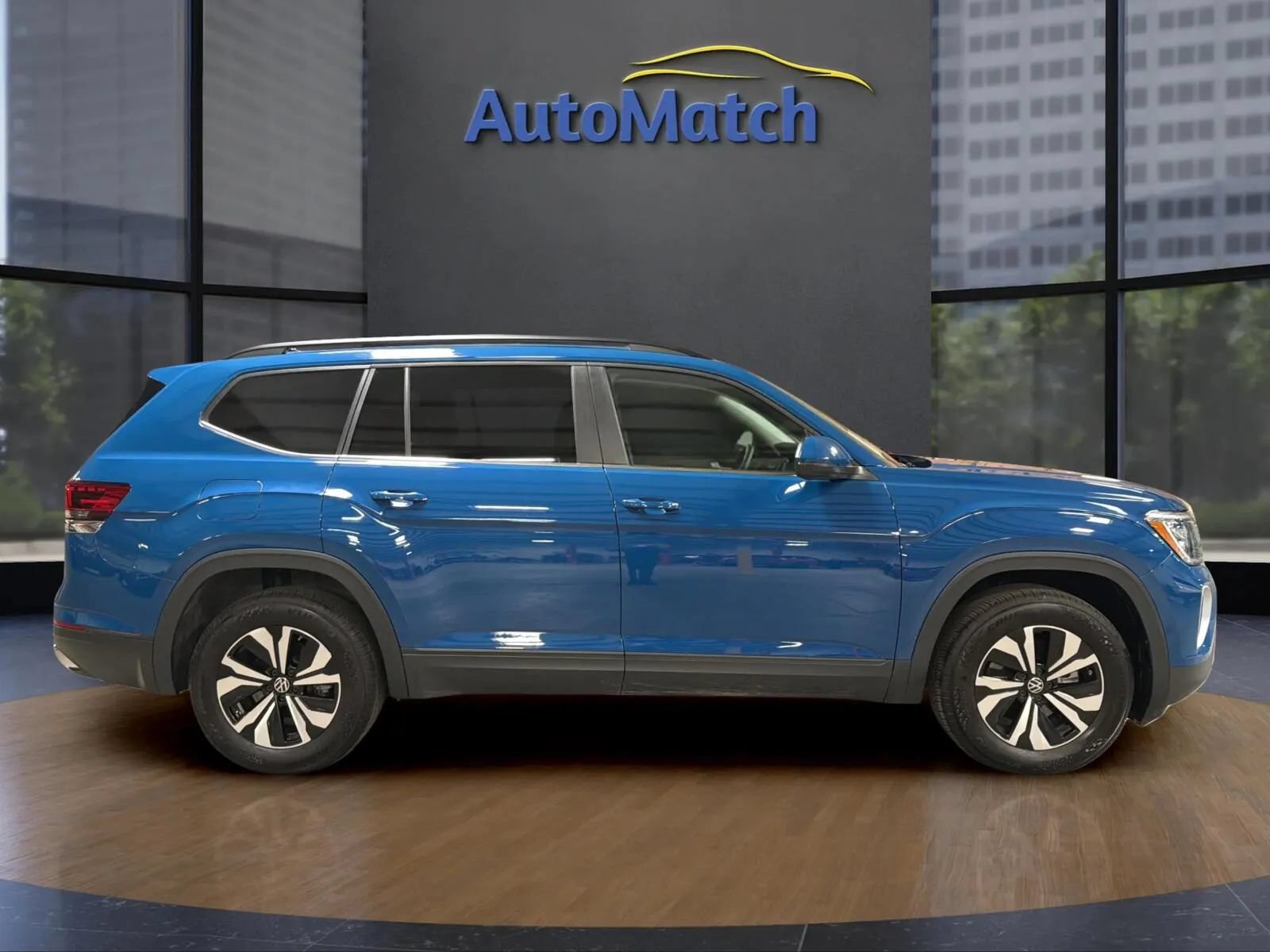 Used 2025 Volkswagen Atlas SE FWD image 12
