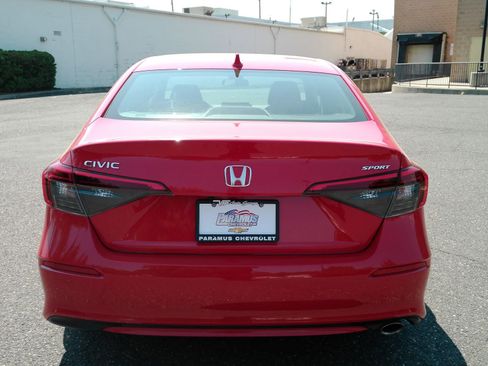 Used 2022 Honda Civic Sport image 7
