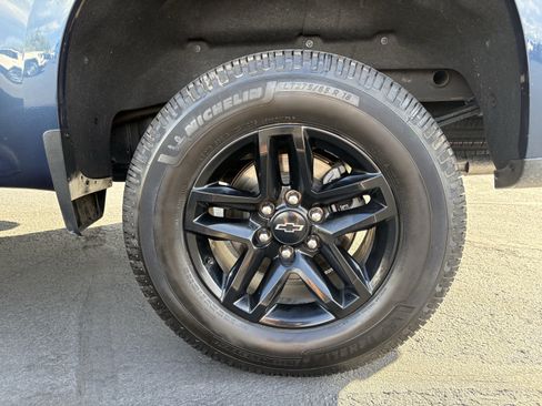 Used 2022 Chevrolet Silverado 1500 LT Trail Boss w/ Convenience Package II AWD/4WD image 13