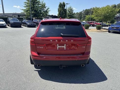 Used 2019 Volvo XC60 T5 Momentum w/ Multimedia Package FWD image 6
