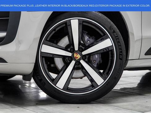 Used 2023 Porsche Macan AWD/4WD image 6