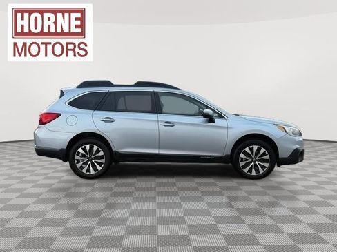 Used 2016 Subaru Outback 2.5i Limited image 10