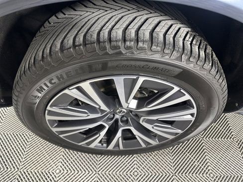 Used 2022 Volvo XC90 T6 Momentum w/ Climate Package image 10