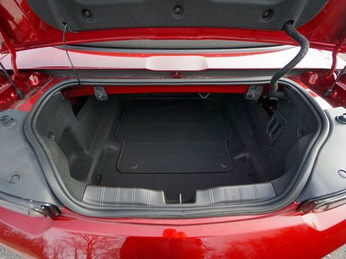 Used 2023 Chevrolet Camaro LT w/ RS Package image 11