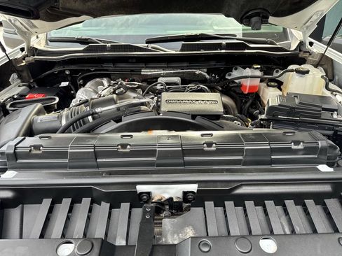 Used 2025 Chevrolet Silverado 2500 LT AWD/4WD image 24