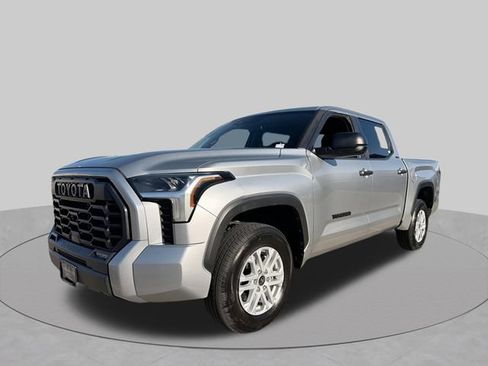 Used 2024 Toyota Tundra SR5 AWD/4WD image 4