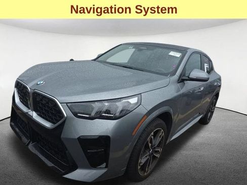Used 2026 BMW X2 xDrive28i AWD/4WD image 4