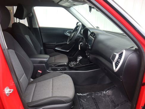 Used 2020 Kia Soul S image 39