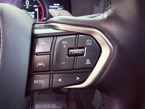 Used 2024 Lexus GX 550 w/ Accessory Package (31) AWD/4WD image 25