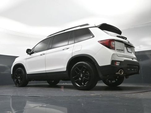 Used 2024 Honda Passport Black Edition image 24