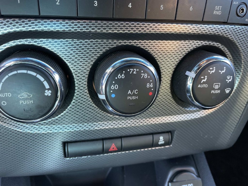 Used 2013 Dodge Challenger R/T RWD image 47