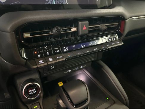 Used 2024 Toyota Land Cruiser AWD/4WD image 27
