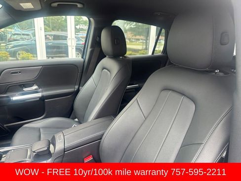 Used 2022 Mercedes-Benz GLA 250 4MATIC w/ Premium Package Lite image 9