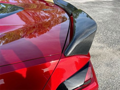 Used 2021 Chevrolet Corvette Stingray w/ Z51 Performance Package image 27