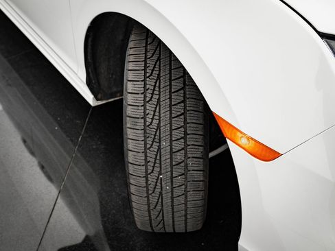 Used 2018 Honda Odyssey Elite image 53