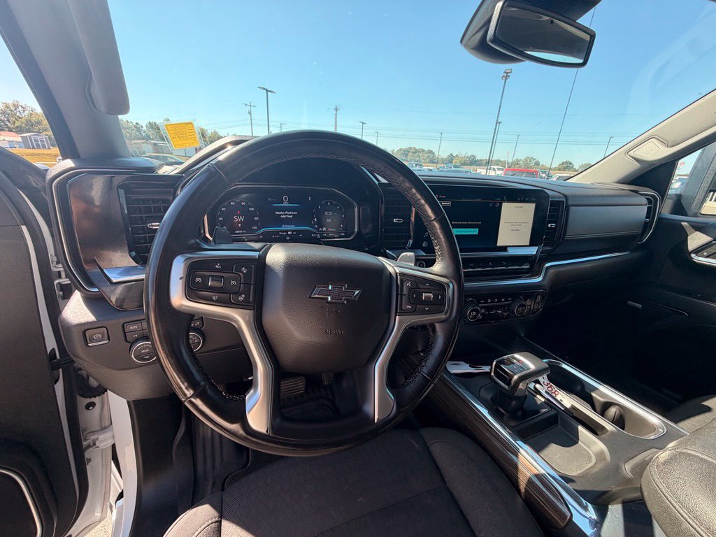 Used 2024 Chevrolet Silverado 1500 RST w/ Convenience Package II AWD/4WD image 18