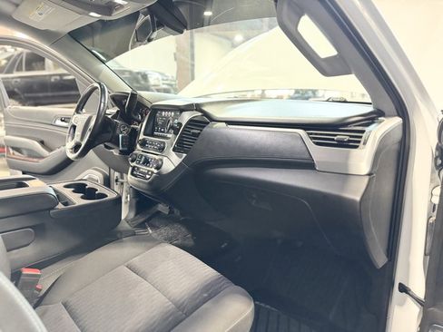 Used 2019 GMC Yukon SLE w/ HD Trailering Package image 16