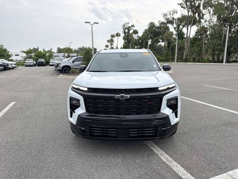 Used 2026 Chevrolet Traverse RS FWD image 8