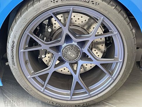 Certified 2025 Porsche 718 Cayman GT4 RS RWD image 12