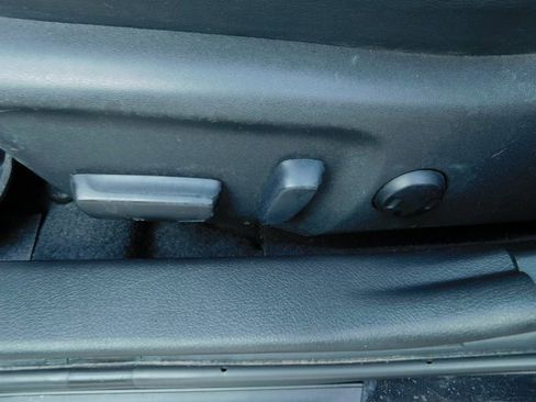 Used 2012 Toyota Camry SE image 25