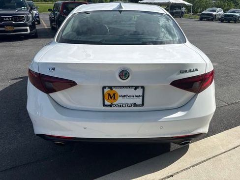 Used 2020 Alfa Romeo Giulia AWD w/ Cold Weather Package image 5