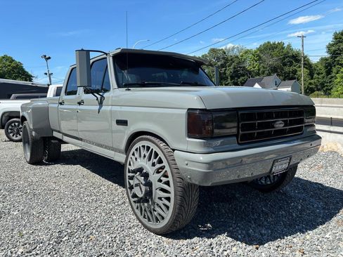 Used 1989 Ford F350 2WD Crew Cab image 2