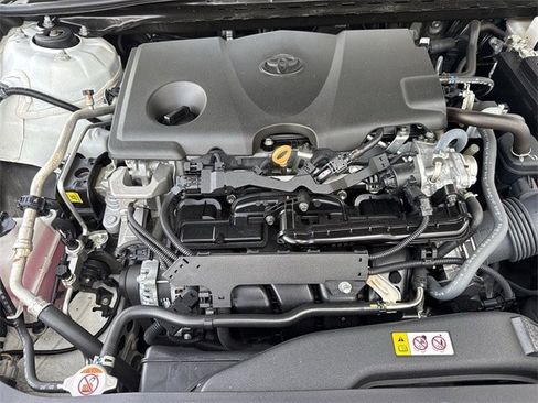 Used 2024 Toyota Camry LE w/ Convenience Package image 32