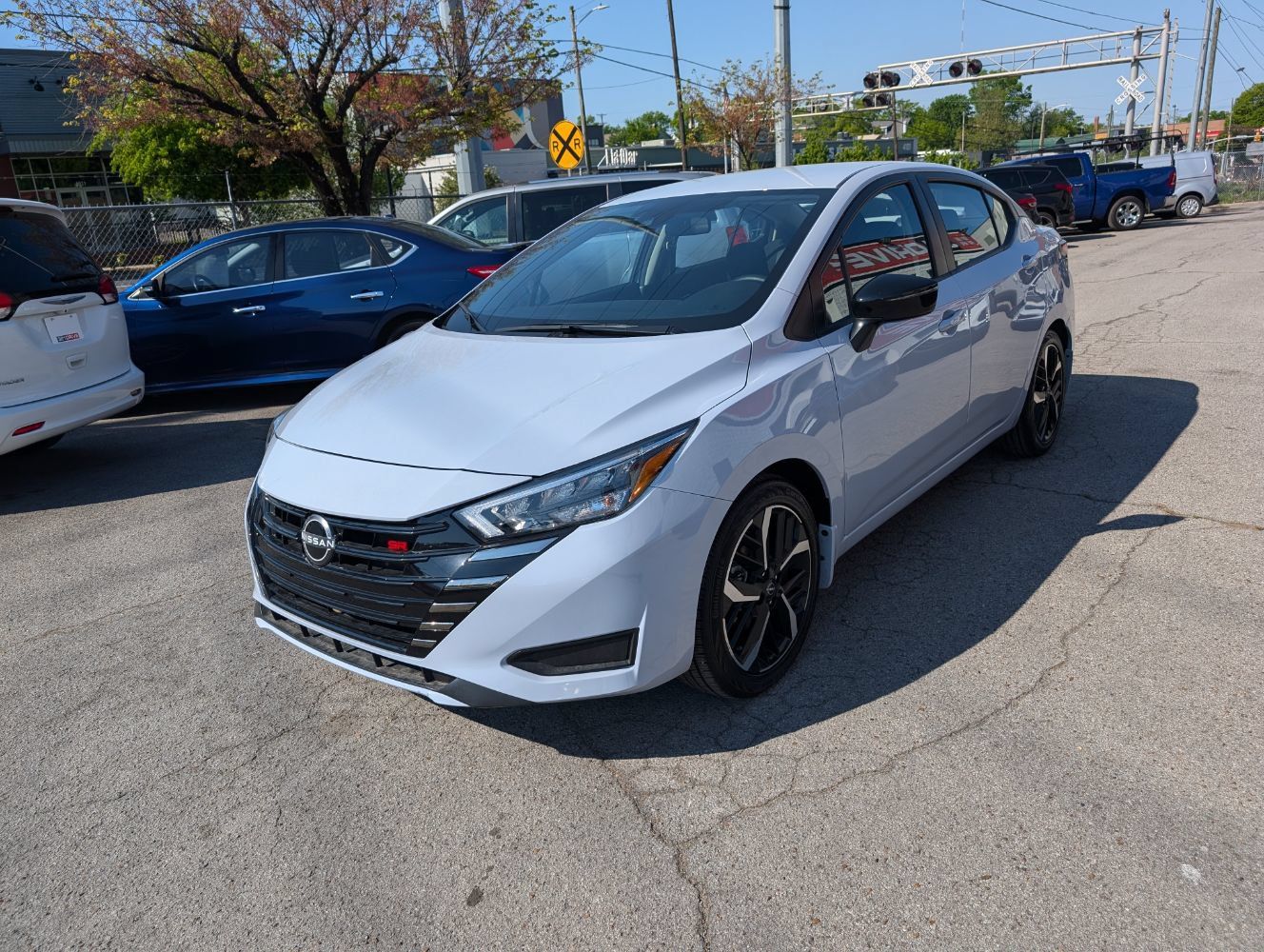 Used 2025 Nissan Versa SR w/ Trunk Package FWD image 3