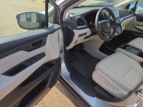New 2026 Honda Odyssey EX-L image 10